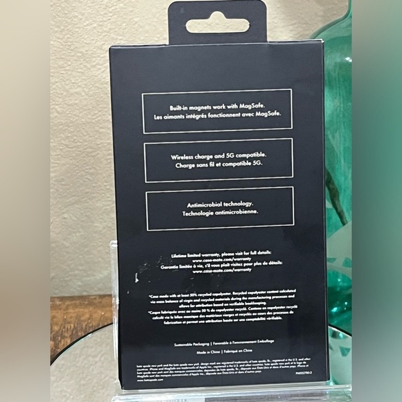 Kate Spade Floral iPhone 15 Pro Case, new! - Picture 4 of 4